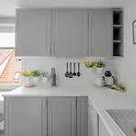 Self Check-in Old Town Apartment *