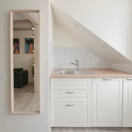 Apartment Self Check-in Old Town