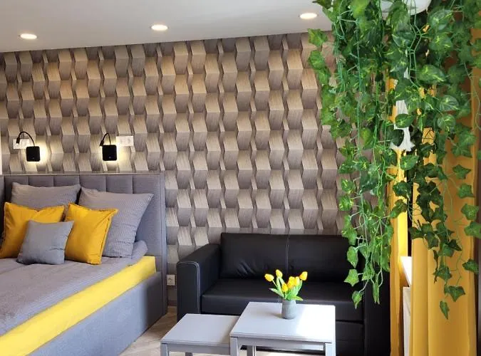 Self Check-in Old Town