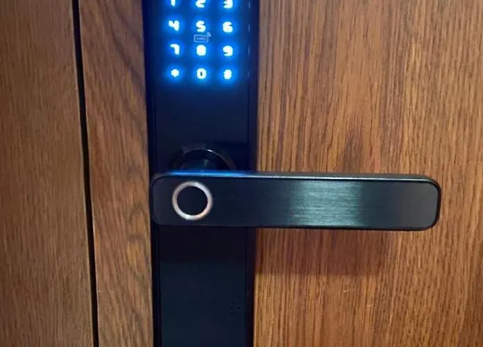 Self Check-in Old Town *